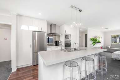 38 Te Kaeaea Cres_1