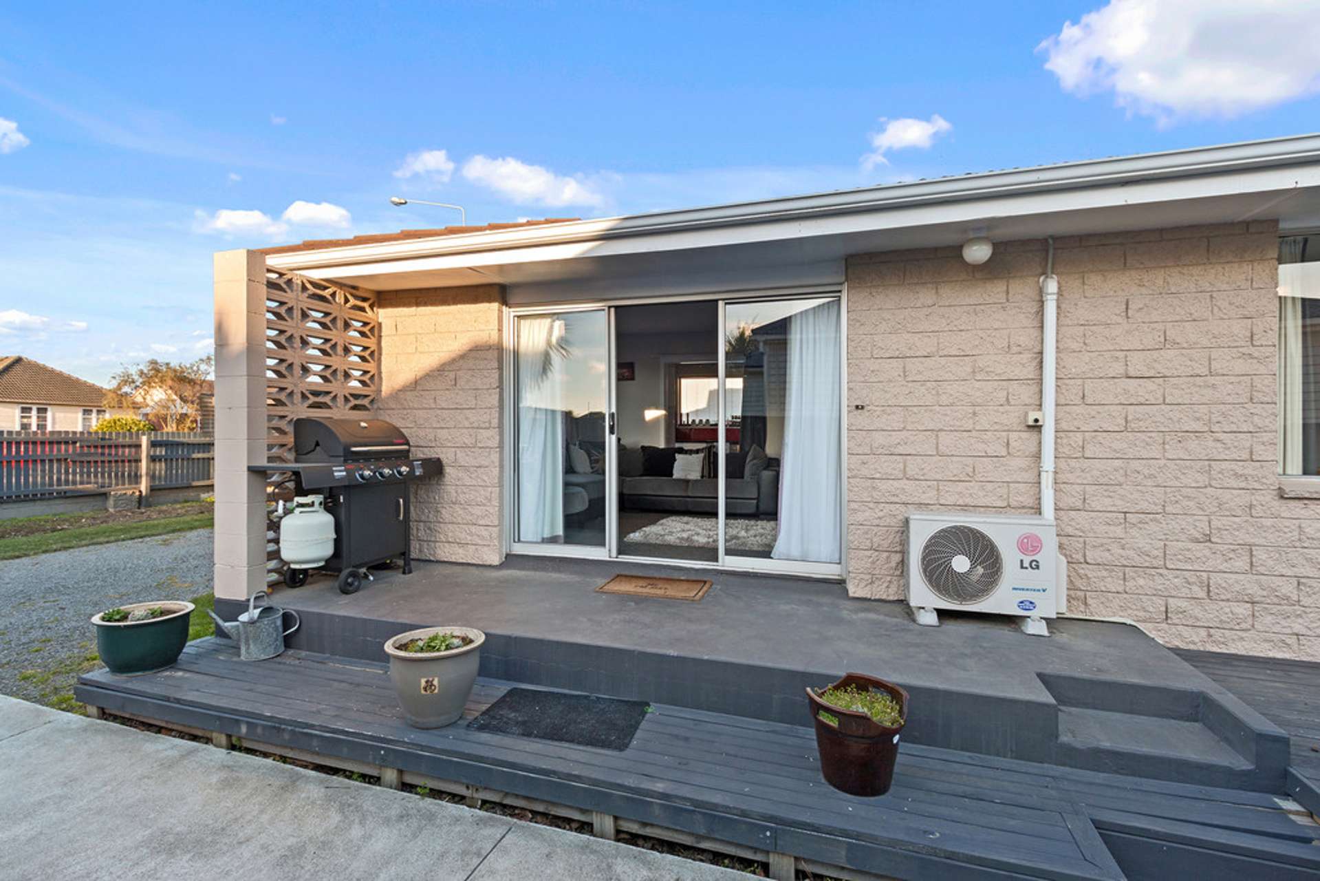 1/716 Ferry Road Woolston_0