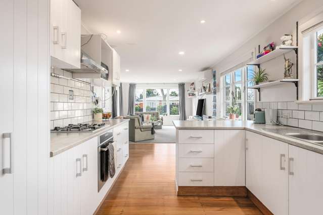 9 Richan Street Glenview_4