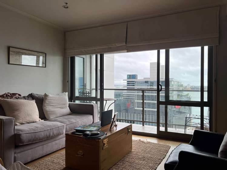 14E/1 Emily Place City Centre_3