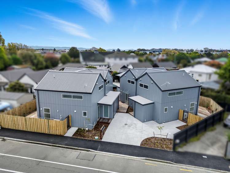 Units 1- 4/89 Jerrold Street North Addington_32