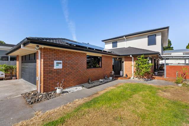 SIX BEDROOMS, FOUR BATHROOMS - SPACE AND FLEXIBILITY