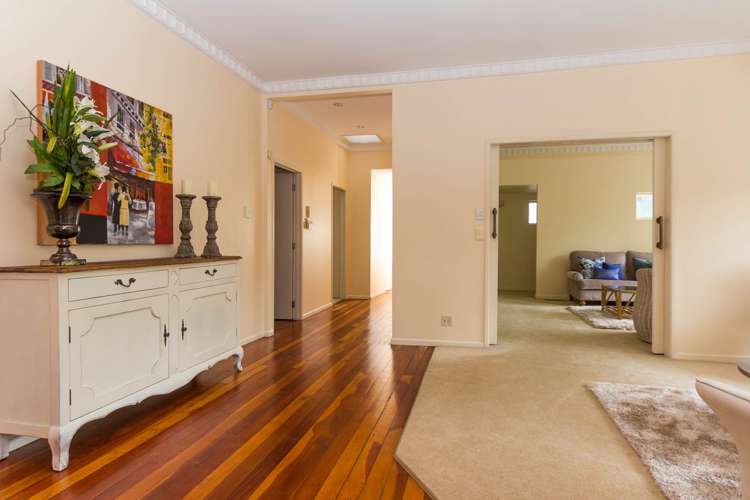 8 Garry Road Mt Eden_6