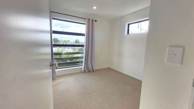 22 Rauemi Way Te Atatu South_2