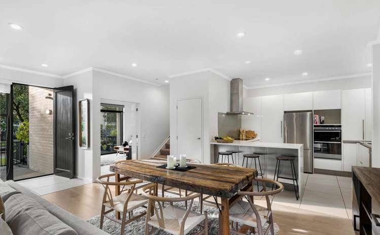 52 Bluegrey Avenue Stonefields_5