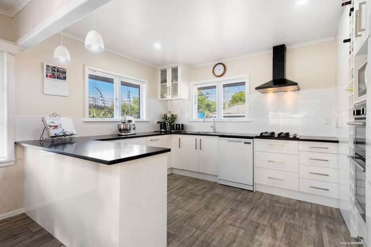 24 Hastie Avenue Mangere Bridge_6