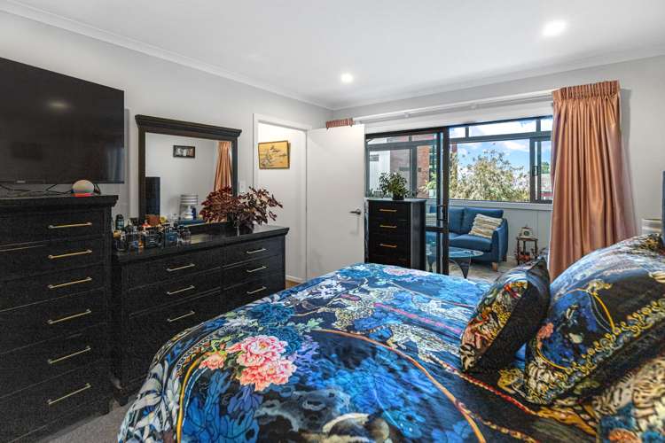 2/15 Cook Street Hamilton East_9