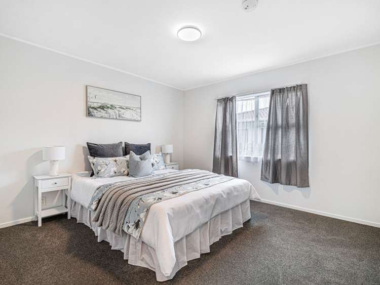 1/24 Kennington Dr Clendon Park_16