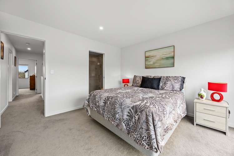 22D Borrowdace Avenue Botany Downs_23