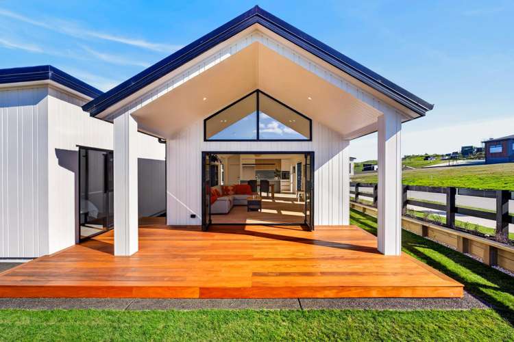 8 Annie Aranui Drive Poraiti_23