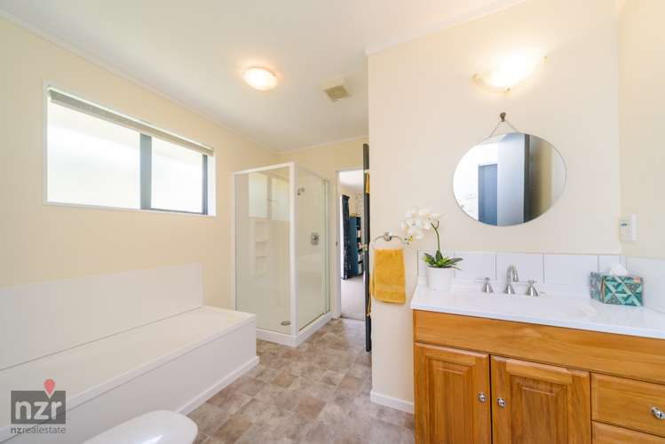 17 Aspen Way Kelvin Grove_11