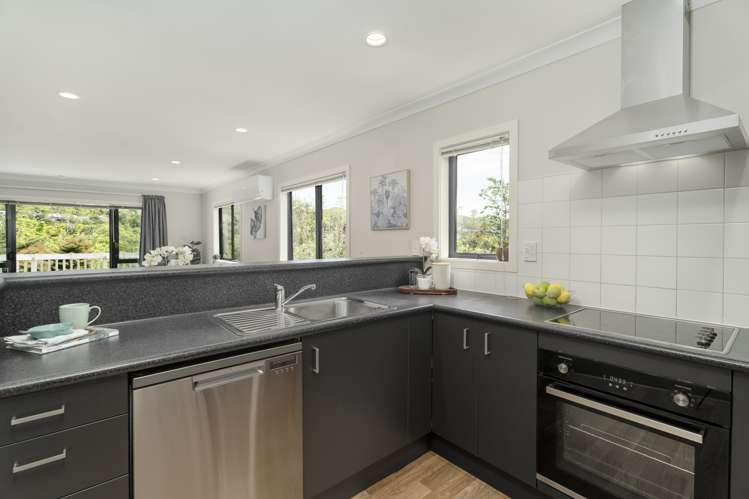 28c Ronald Woolf Place Churton Park_6