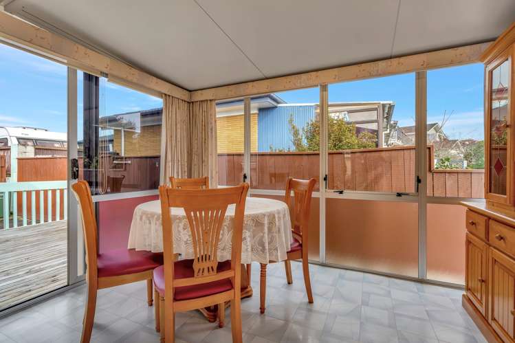 2/12 Tanoa Place Glendene_12