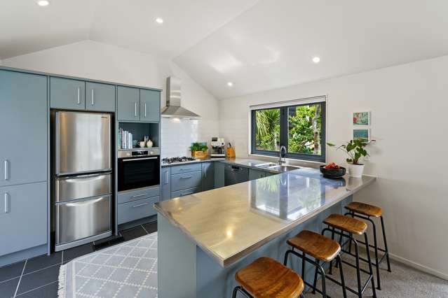 10b Fettes Crescent Seatoun_2