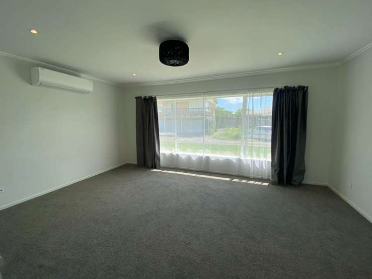 2/55 Shakespeare Road Milford_3