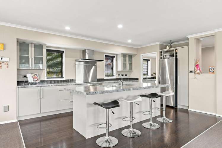 2 Flavell Drive Orewa_34