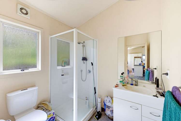 71 Oranga St Westown_20