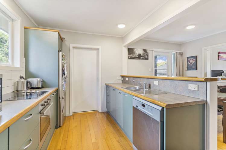 16 Vera Road Te Atatu South_13