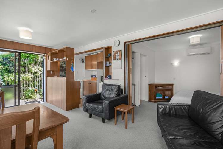 19 Vista Crescent Brown Owl_14