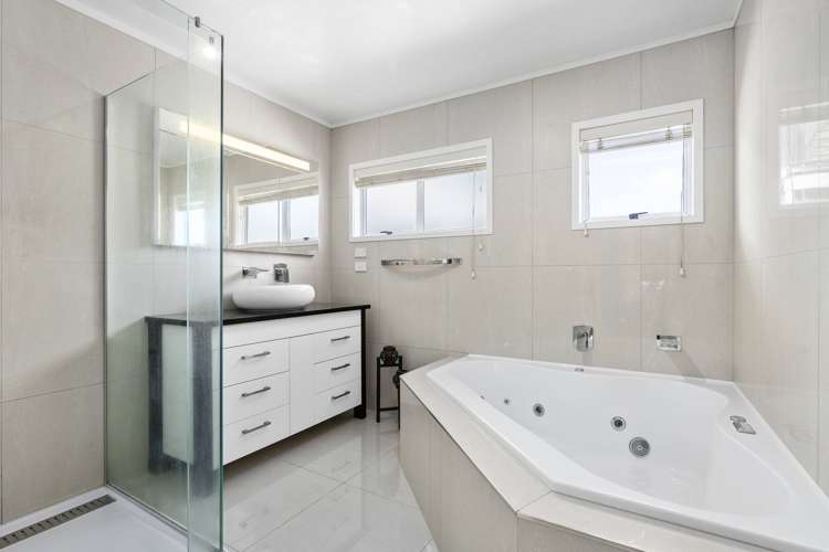 22 Leaming Place Clarks Beach_7