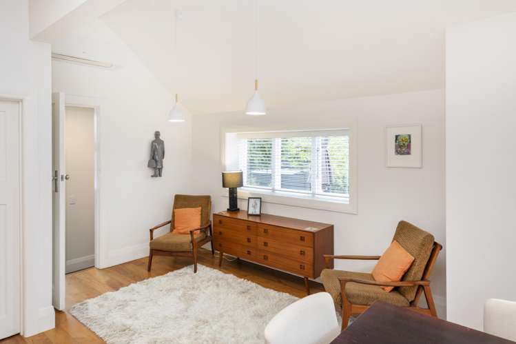 111 St Andrews Square Strowan_13