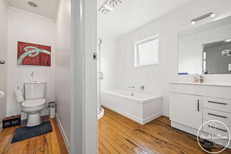 5 Hebe Lane Maungaturoto_19