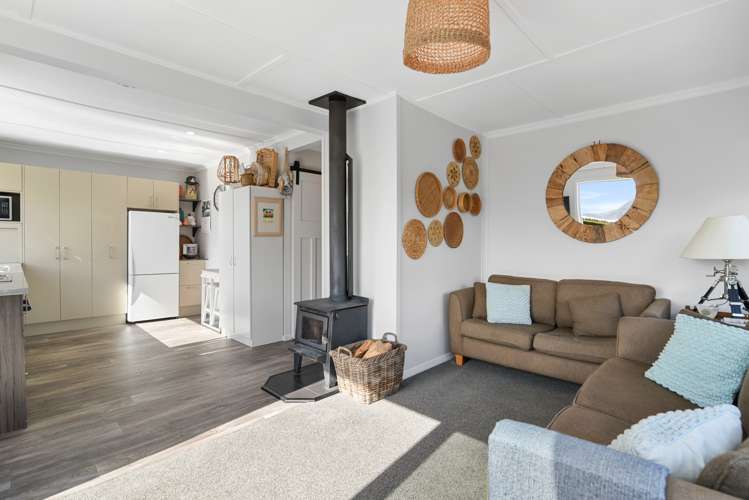 1406 Coast Road Karitane_7