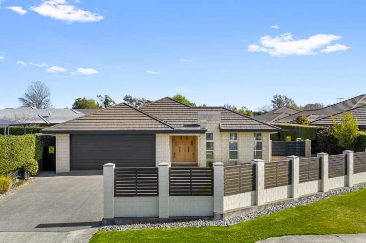 3 Balmoral Mews Springlands_5