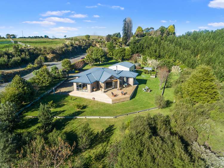 610 Stanley Road Wainui_24