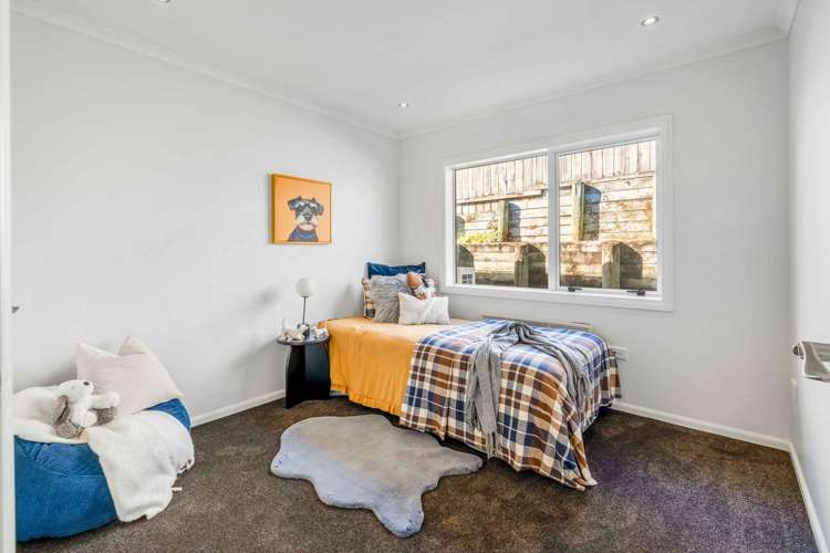 14 Te Otinga Place Pyes Pa_26