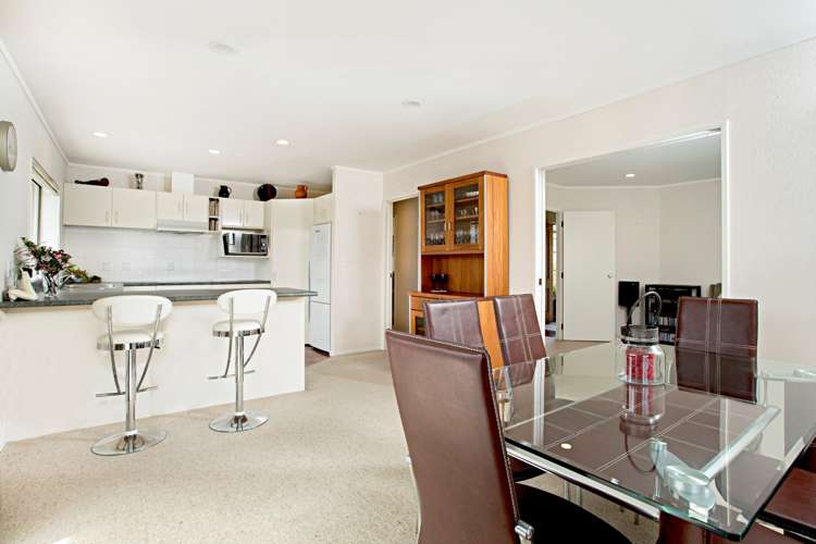 16 Ambleside Drive Northpark_6