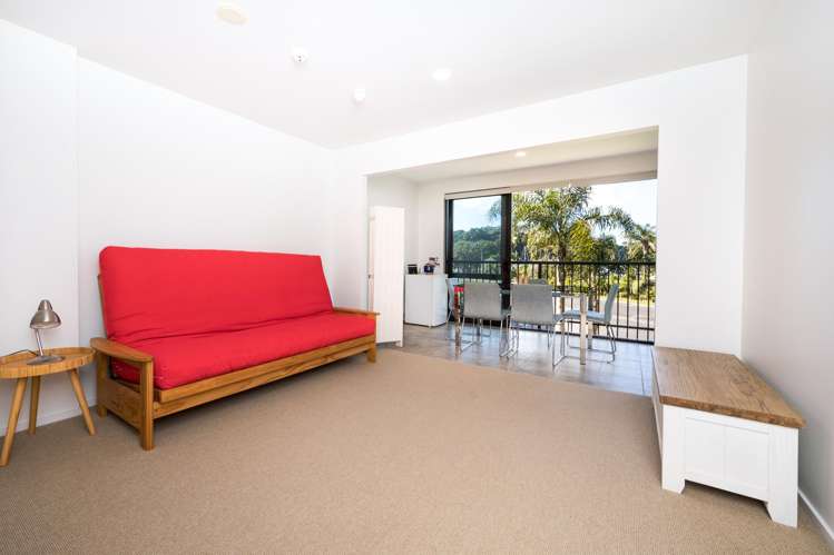 109/11 Marina Road_5