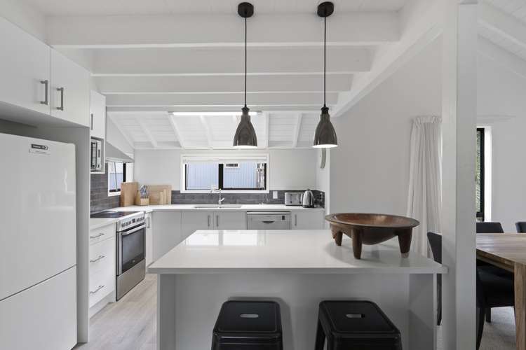 2/142 Lancaster Road Beach Haven_5