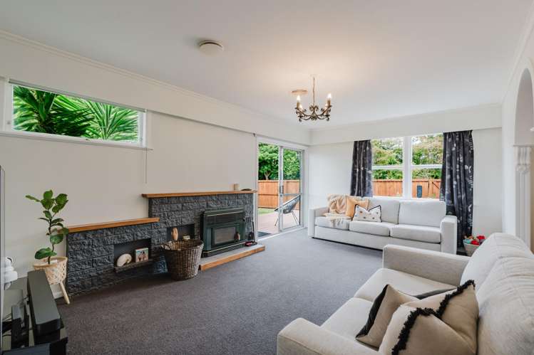 22 Joanna Place Deanwell_1