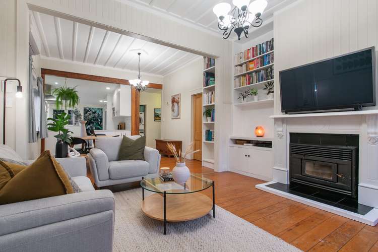 7 Rambler Crescent Beach Haven_7