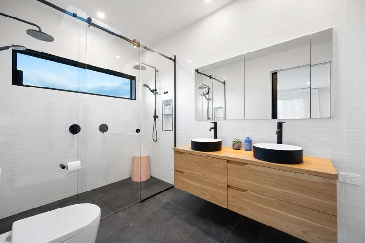 32 Glenwood Grove Whatawhata_18