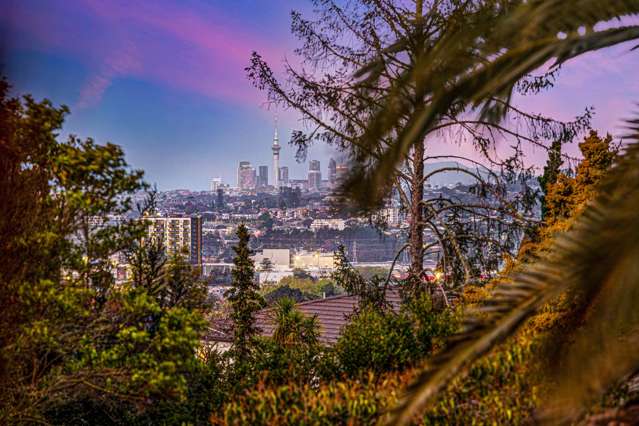 257 Golf Road Titirangi_1