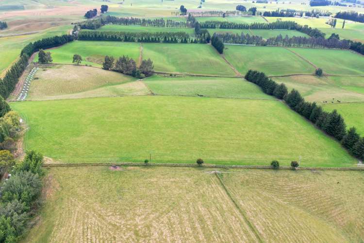 70 Herron Road Waikaka_1