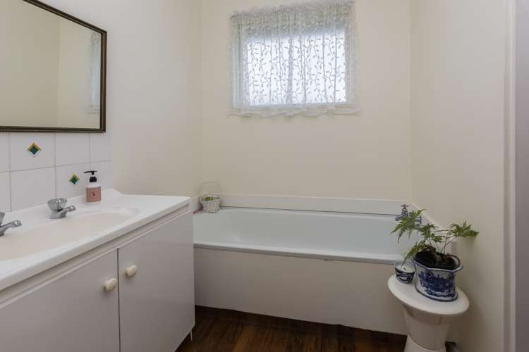 4 Cowper Place Avondale_11