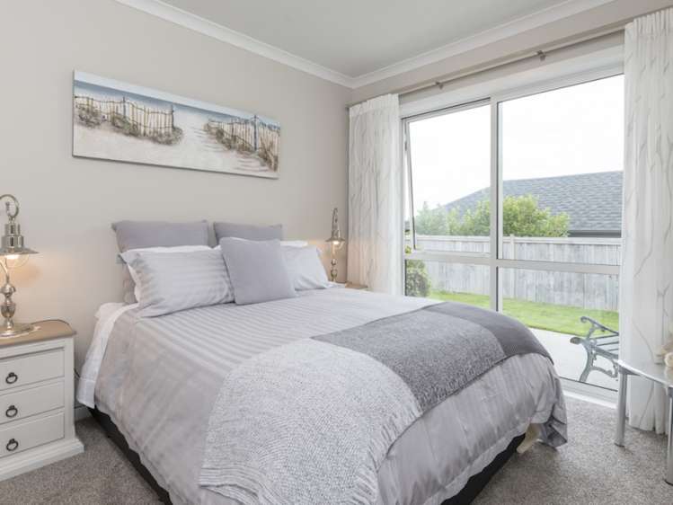 40 Seaview Crescent Hatfields Beach_12