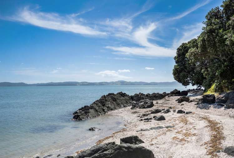 12 Campbell Road Maraetai_28