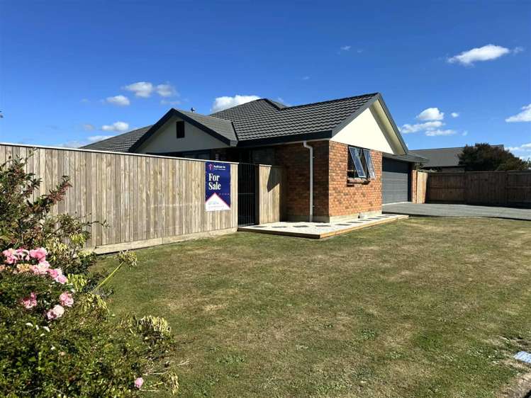 42 Peter Hall Drive_1