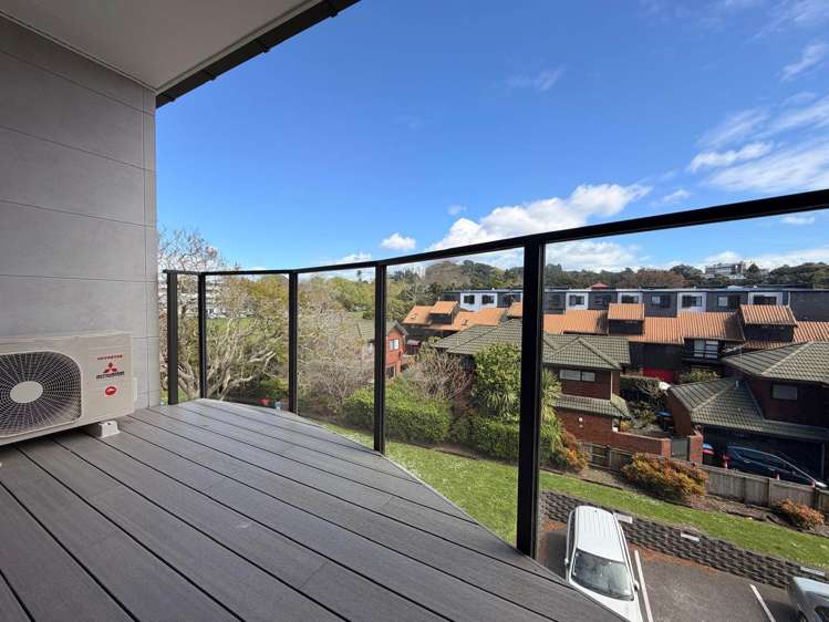 O/2 Alpers Avenue Epsom_9