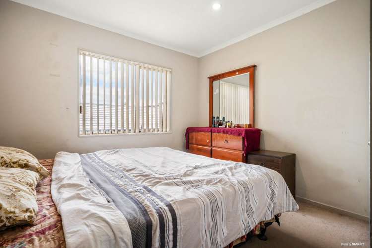 86 Robert Skelton Place Clendon Park_11