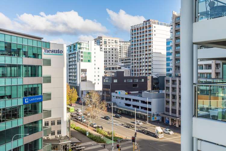 809/30 Beach Road Auckland Central_11