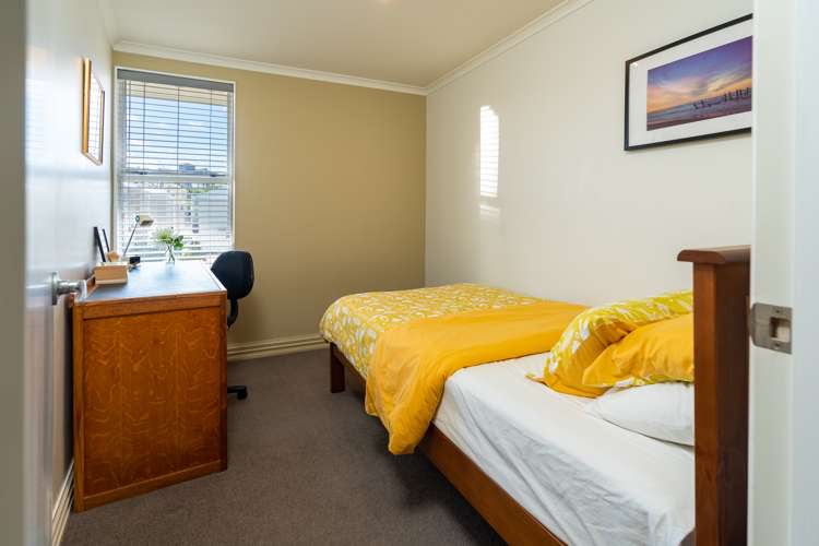 153f Grant Road Thorndon_12