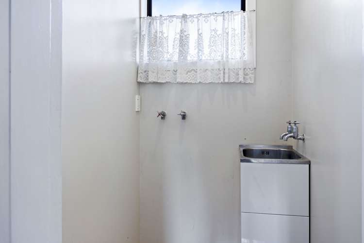 5 Egmont Street Hawera_19