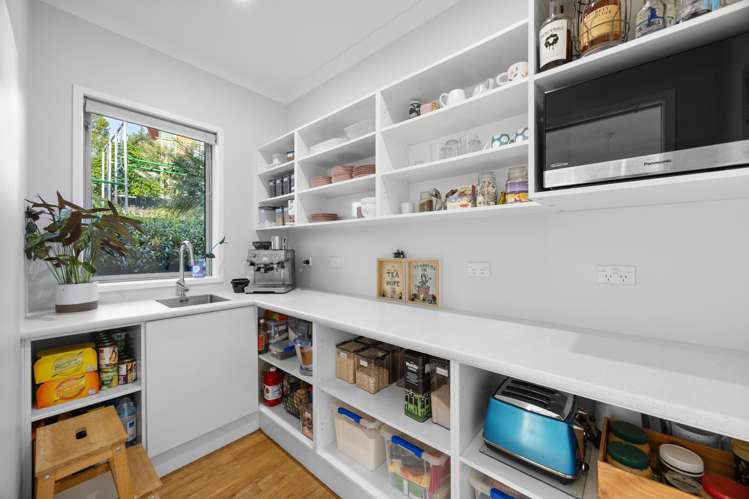 101 Waitakere Road Waitakere_12