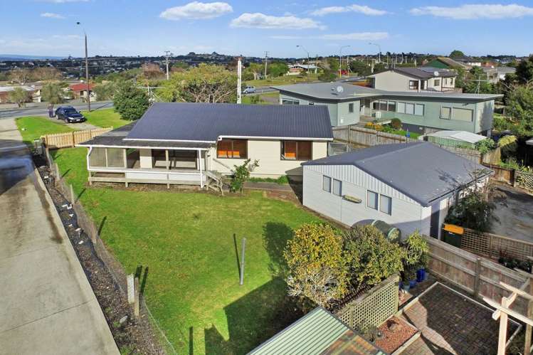 880 East Coast Road Northcross_13