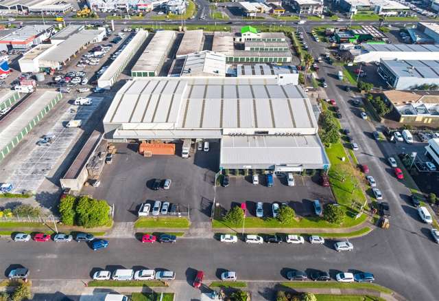 CBRE | Prime East Tamaki Warehouse & Yard Opportunity